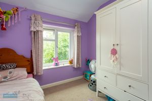 Bedroom- click for photo gallery